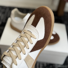 代购级(男码) MaisonMargiela MM6 马吉拉 26新色 情侣款 德训鞋 休闲 运动鞋 原版购入开发 做 代购级(男码) MaisonMargiela MM6 马吉拉 26新色 情侣款 德训鞋 休闲 运动鞋 原版购入开发 做