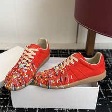 代购级 MaisonMargiela MM6 马吉拉 26新色 情侣款 德训鞋 休闲 运动鞋 原版购入开发 做货 鬼才 代购级 MaisonMargiela MM6 马吉拉 26新色 情侣款 德训鞋 休闲 运动鞋 原版购入开发 做货 鬼才