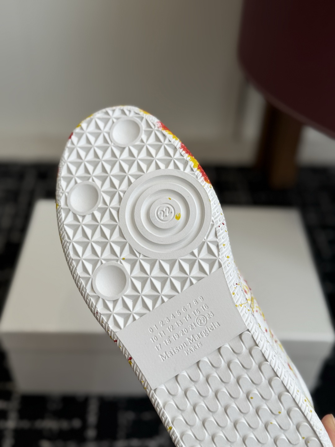 代购级(男码) MaisonMargiela MM6 马吉拉 26新色 情侣款 德训鞋 休闲 运动鞋 原版购入开发 做 代购级(男码) MaisonMargiela MM6 马吉拉 26新色 情侣款 德训鞋 休闲 运动鞋 原版购入开发 做