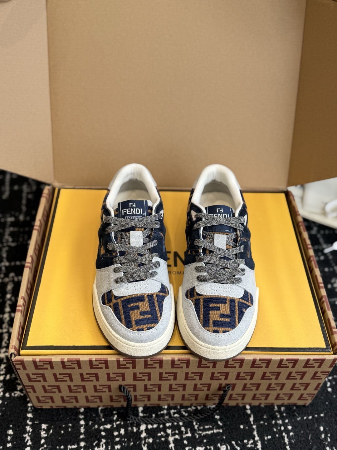 东莞代购级（布+皮）  Fendi芬迪爆款系列 情侣款 休闲运动鞋 板鞋 FD match 设计师Kim Jones打造