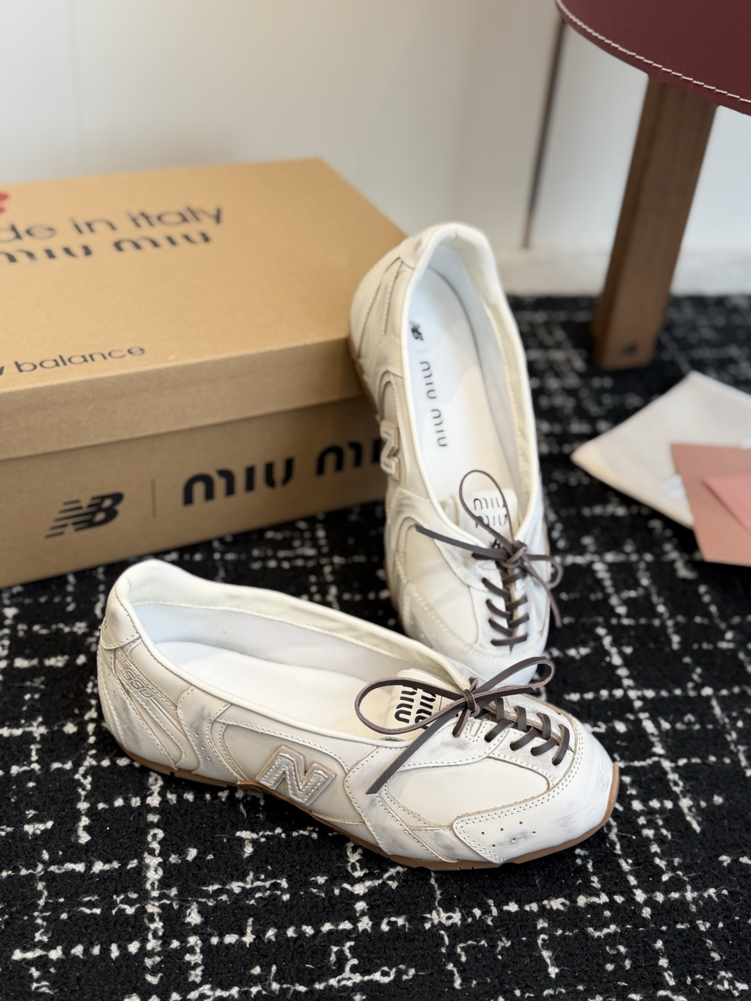 代购级 miuX New Balanc*e 联名款 单鞋 休闲鞋  超级无敌大热门[得意]无论你如何穿搭都好看，新款休闲