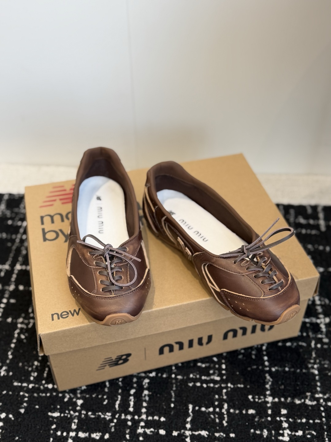 代购级 miuX New Balanc*e 联名款 单鞋 休闲鞋  超级无敌大热门[得意]无论你如何穿搭都好看，新款休闲