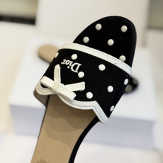东莞代购级 DIOR 迪奥新品编织袋电绣凉拖 休闲度假风 夏日必入搭配单品 面料:立体刺绣 飞织 内里:垫脚羊皮 跟 东莞代购级 DIOR 迪奥新品编织袋电绣凉拖 休闲度假风 夏日必入搭配单品 面料:立体刺绣 飞织 内里:垫脚羊皮 跟