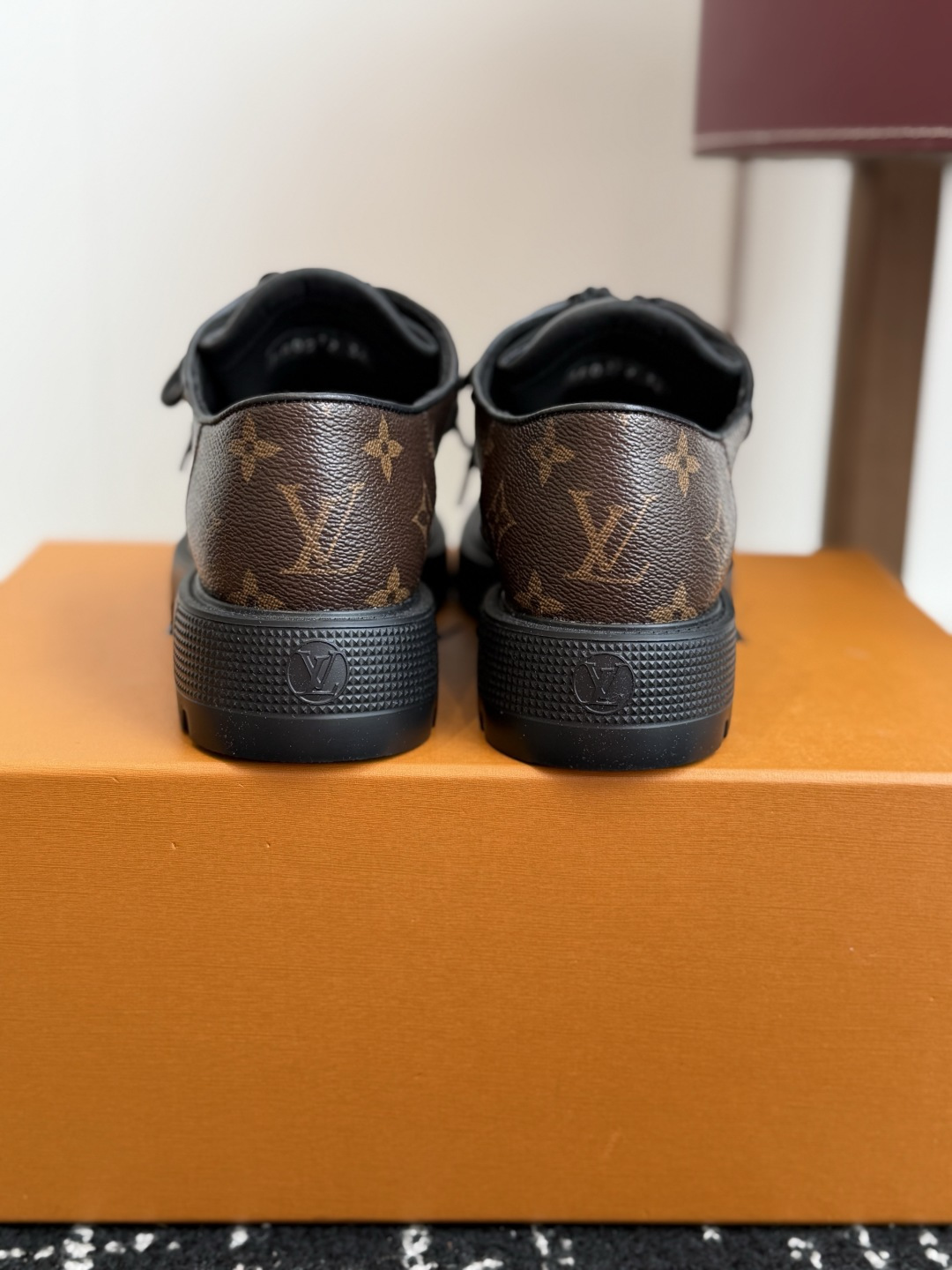 代购级 Louis Vuitto 路易威登LV驴牌 26ss 新款 乐福鞋 乐福鞋Archlight经典Skate运动 代购级 Louis Vuitto 路易威登LV驴牌 26ss 新款 乐福鞋 乐福鞋Archlight经典Skate运动
