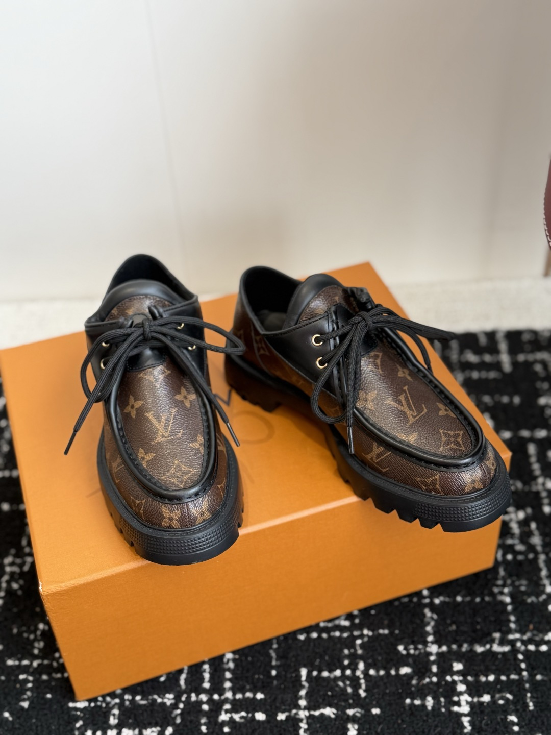 代购级 Louis Vuitto 路易威登LV驴牌 26ss 新款 乐福鞋 乐福鞋Archlight经典Skate运动 代购级 Louis Vuitto 路易威登LV驴牌 26ss 新款 乐福鞋 乐福鞋Archlight经典Skate运动