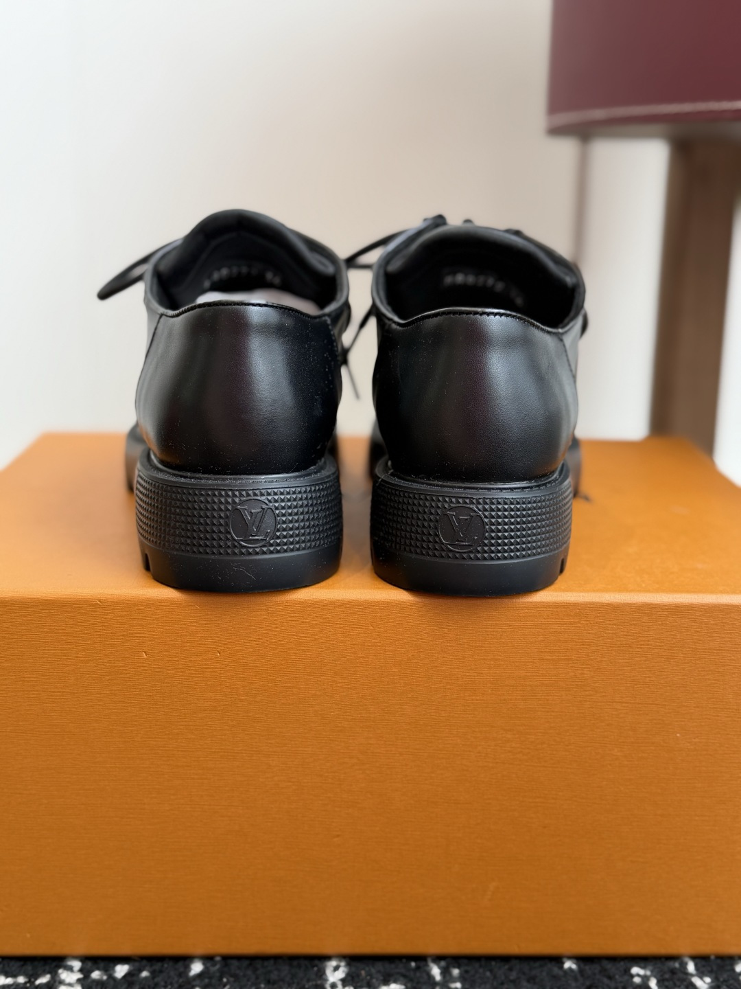代购级 Louis Vuitto 路易威登LV驴牌 26ss 新款 乐福鞋 乐福鞋Archlight经典Skate运动 代购级 Louis Vuitto 路易威登LV驴牌 26ss 新款 乐福鞋 乐福鞋Archlight经典Skate运动