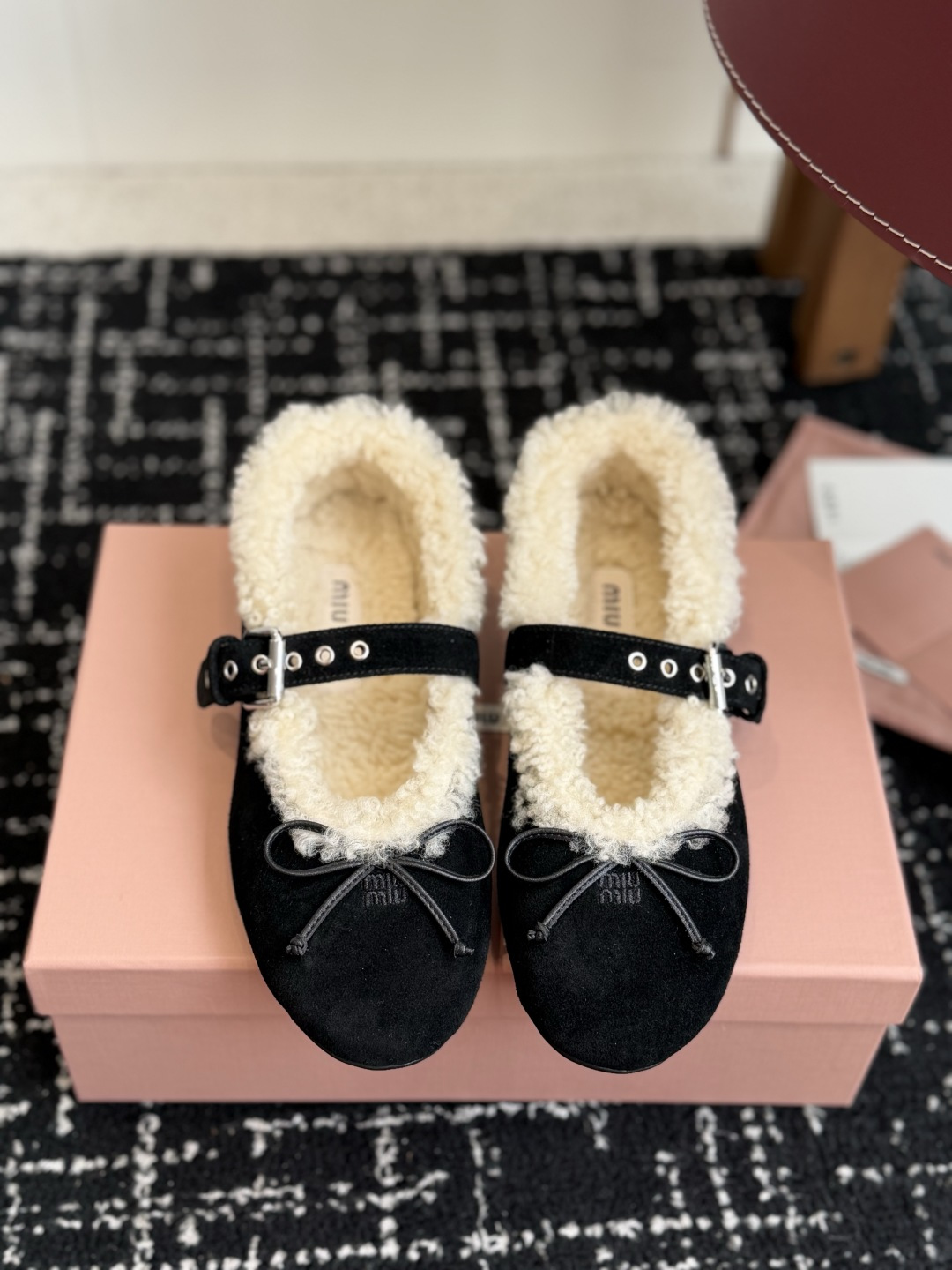 代购级 Miumiu 26ss新款羊毛 玛丽珍鞋 单鞋  原版1:1开发 非常可爱 俏皮 搭配袜子 很时尚…搭配半裙穿y