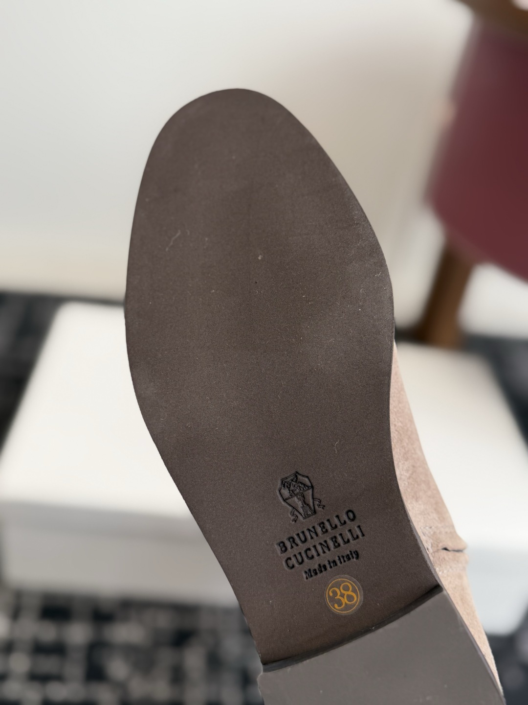 代购级 Brunello CucinelliBC26ss秋冬季新款粗跟气质高跟高筒靴 自带高冷疏离的清冷极简格调,利落尖 代购级 Brunello CucinelliBC26ss秋冬季新款粗跟气质高跟高筒靴 自带高冷疏离的清冷极简格调,利落尖