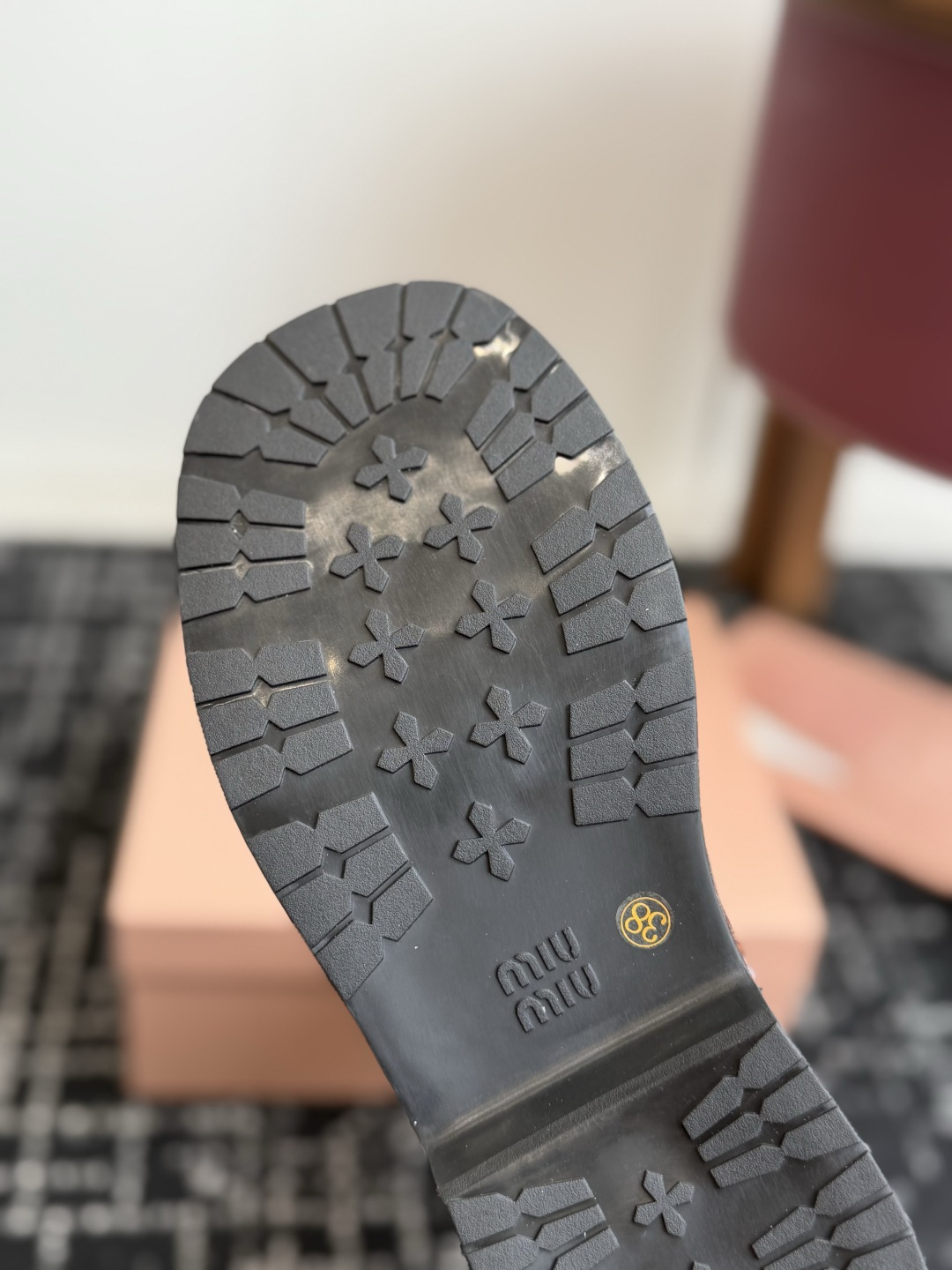 代购级 mium 缪缪26ss 秋冬 复古机车长靴 时尚机车长靴,独到味道,人人都爱也轻松驾驭 百搭经典的鞋楦,足以征 代购级 mium 缪缪26ss 秋冬 复古机车长靴 时尚机车长靴,独到味道,人人都爱也轻松驾驭 百搭经典的鞋楦,足以征