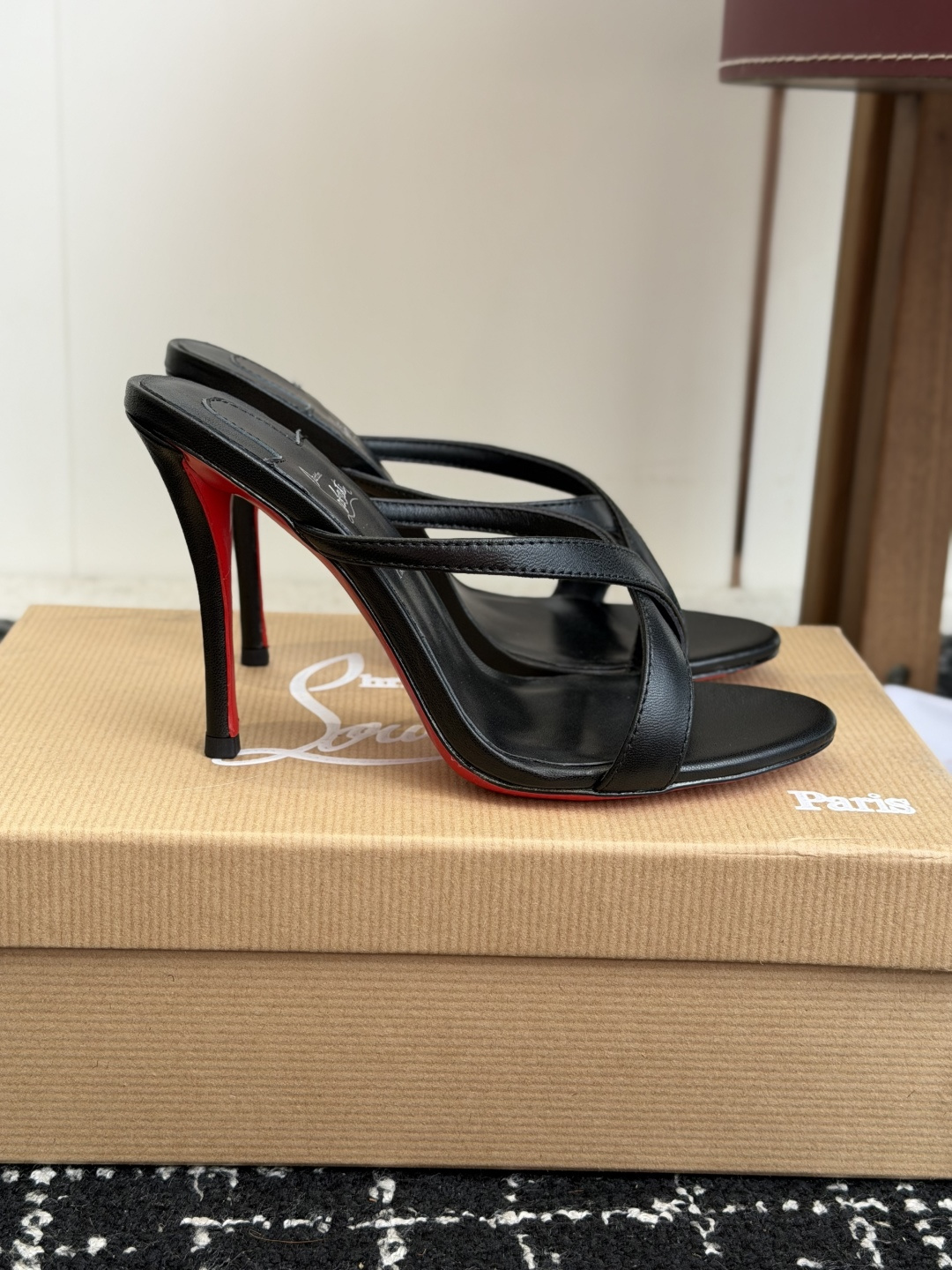 代购级 Christian Louboutin 春夏新款时装走秀芭蕾蝴蝶结高跟凉拖 CL红底永远的YYDS 𝐶ℎ𝑟𝑖𝑠𝑡 代购级 Christian Louboutin 春夏新款时装走秀芭蕾蝴蝶结高跟凉拖 CL红底永远的YYDS 𝐶ℎ𝑟𝑖𝑠𝑡