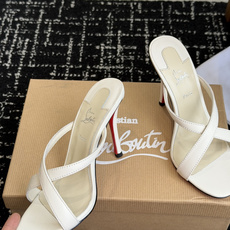 代购级 Christian Louboutin 春夏新款时装走秀芭蕾蝴蝶结高跟凉拖 CL红底永远的YYDS 𝐶ℎ𝑟𝑖𝑠𝑡 代购级 Christian Louboutin 春夏新款时装走秀芭蕾蝴蝶结高跟凉拖 CL红底永远的YYDS 𝐶ℎ𝑟𝑖𝑠𝑡