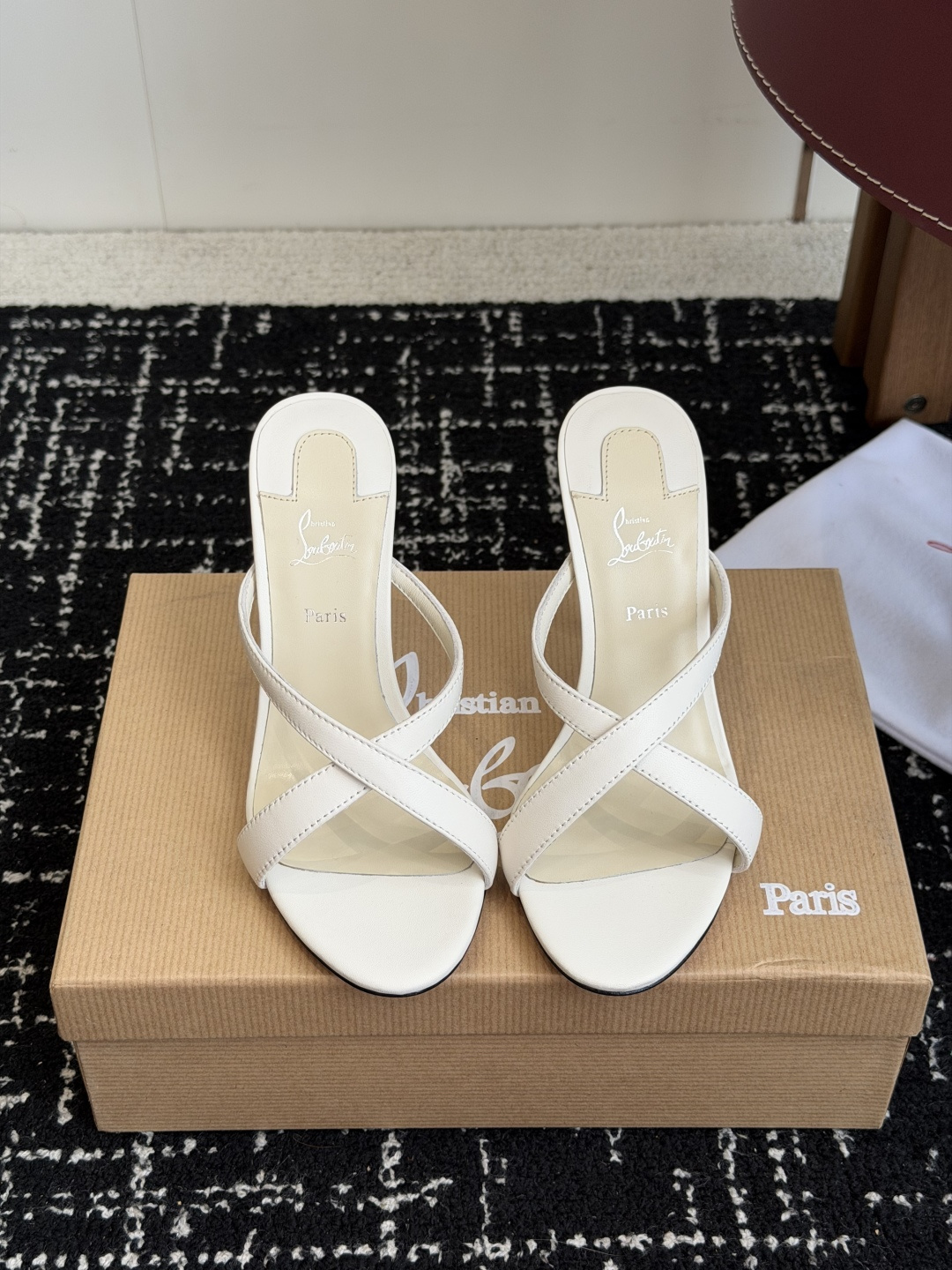 代购级 Christian Louboutin 春夏新款时装走秀芭蕾蝴蝶结高跟凉拖 CL红底永远的YYDS 𝐶ℎ𝑟𝑖𝑠𝑡