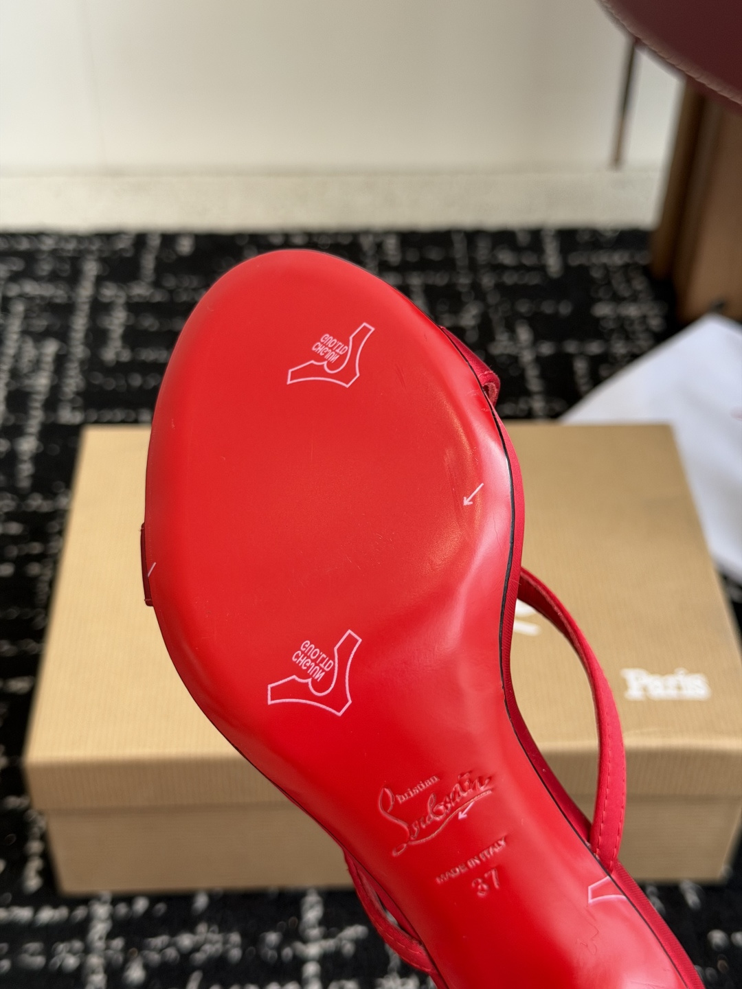 代购级 Christian Louboutin 春夏新款时装走秀芭蕾蝴蝶结高跟凉拖 CL红底永远的YYDS 𝐶ℎ𝑟𝑖𝑠𝑡 代购级 Christian Louboutin 春夏新款时装走秀芭蕾蝴蝶结高跟凉拖 CL红底永远的YYDS 𝐶ℎ𝑟𝑖𝑠𝑡