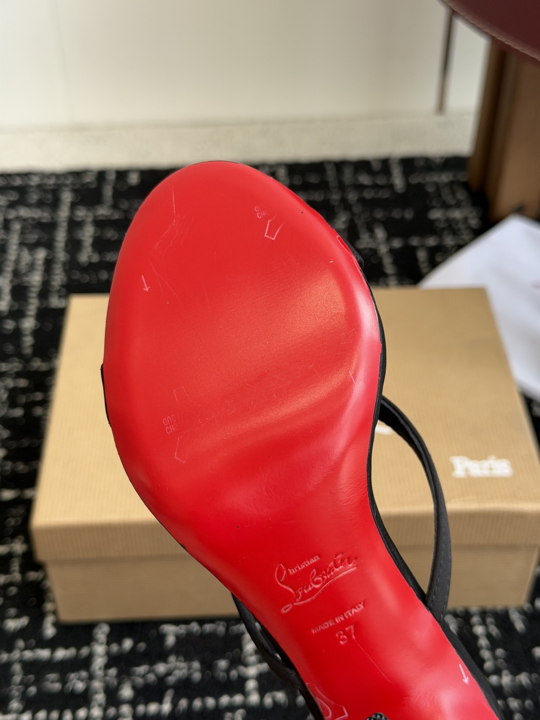代购级 Christian Louboutin 春夏新款时装走秀芭蕾蝴蝶结高跟凉拖 CL红底永远的YYDS 𝐶ℎ𝑟𝑖𝑠𝑡 代购级 Christian Louboutin 春夏新款时装走秀芭蕾蝴蝶结高跟凉拖 CL红底永远的YYDS 𝐶ℎ𝑟𝑖𝑠𝑡
