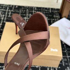 代购级 Christian Louboutin 春夏新款时装走秀芭蕾蝴蝶结高跟凉拖 CL红底永远的YYDS 𝐶ℎ𝑟𝑖𝑠𝑡 代购级 Christian Louboutin 春夏新款时装走秀芭蕾蝴蝶结高跟凉拖 CL红底永远的YYDS 𝐶ℎ𝑟𝑖𝑠𝑡