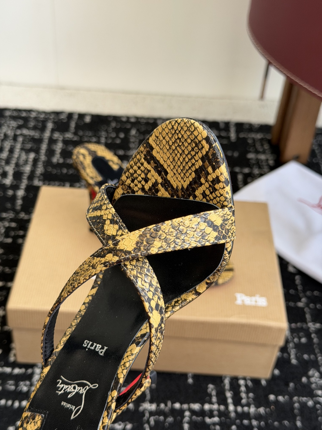 代购级 Christian Louboutin 春夏新款时装走秀芭蕾蝴蝶结高跟凉拖 CL红底永远的YYDS 𝐶ℎ𝑟𝑖𝑠𝑡 代购级 Christian Louboutin 春夏新款时装走秀芭蕾蝴蝶结高跟凉拖 CL红底永远的YYDS 𝐶ℎ𝑟𝑖𝑠𝑡