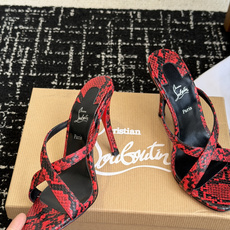 代购级 Christian Louboutin 春夏新款时装走秀芭蕾蝴蝶结高跟凉拖 CL红底永远的YYDS 𝐶ℎ𝑟𝑖𝑠𝑡 代购级 Christian Louboutin 春夏新款时装走秀芭蕾蝴蝶结高跟凉拖 CL红底永远的YYDS 𝐶ℎ𝑟𝑖𝑠𝑡