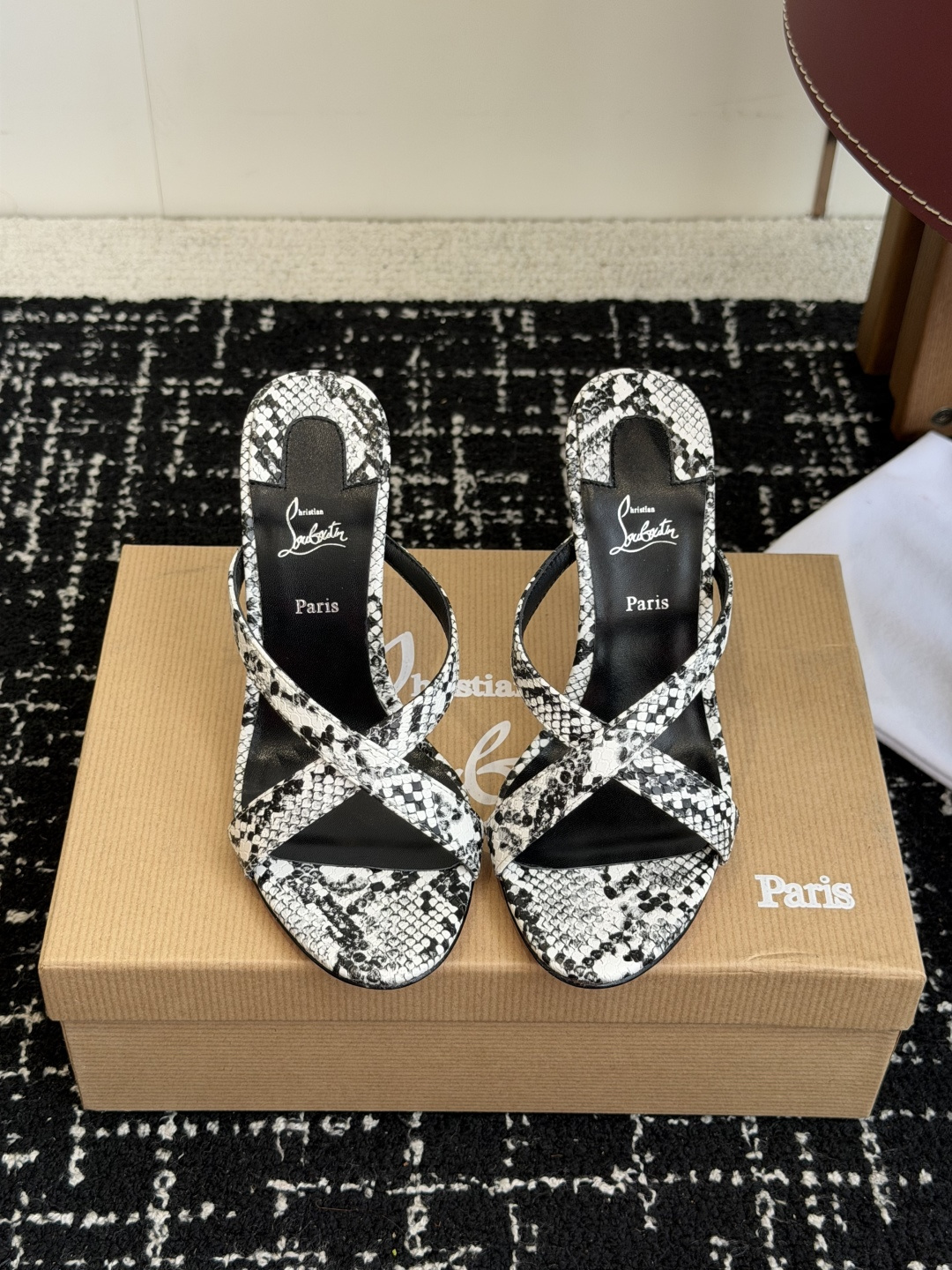 代购级 Christian Louboutin 春夏新款时装走秀芭蕾蝴蝶结高跟凉拖 CL红底永远的YYDS 𝐶ℎ𝑟𝑖𝑠𝑡
