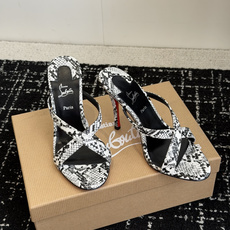 代购级 Christian Louboutin 春夏新款时装走秀芭蕾蝴蝶结高跟凉拖 CL红底永远的YYDS 𝐶ℎ𝑟𝑖𝑠𝑡 代购级 Christian Louboutin 春夏新款时装走秀芭蕾蝴蝶结高跟凉拖 CL红底永远的YYDS 𝐶ℎ𝑟𝑖𝑠𝑡