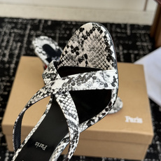 代购级 Christian Louboutin 春夏新款时装走秀芭蕾蝴蝶结高跟凉拖 CL红底永远的YYDS 𝐶ℎ𝑟𝑖𝑠𝑡 代购级 Christian Louboutin 春夏新款时装走秀芭蕾蝴蝶结高跟凉拖 CL红底永远的YYDS 𝐶ℎ𝑟𝑖𝑠𝑡