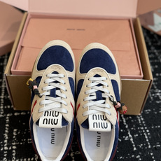 代购级(⚠️官网同步✈️盒包装) Miu Miu 26ss 新色 新款走秀MiuMiu 玛丽珍款德训 休闲鞋 秀场工 代购级(⚠️官网同步✈️盒包装) Miu Miu 26ss 新色 新款走秀MiuMiu 玛丽珍款德训 休闲鞋 秀场工