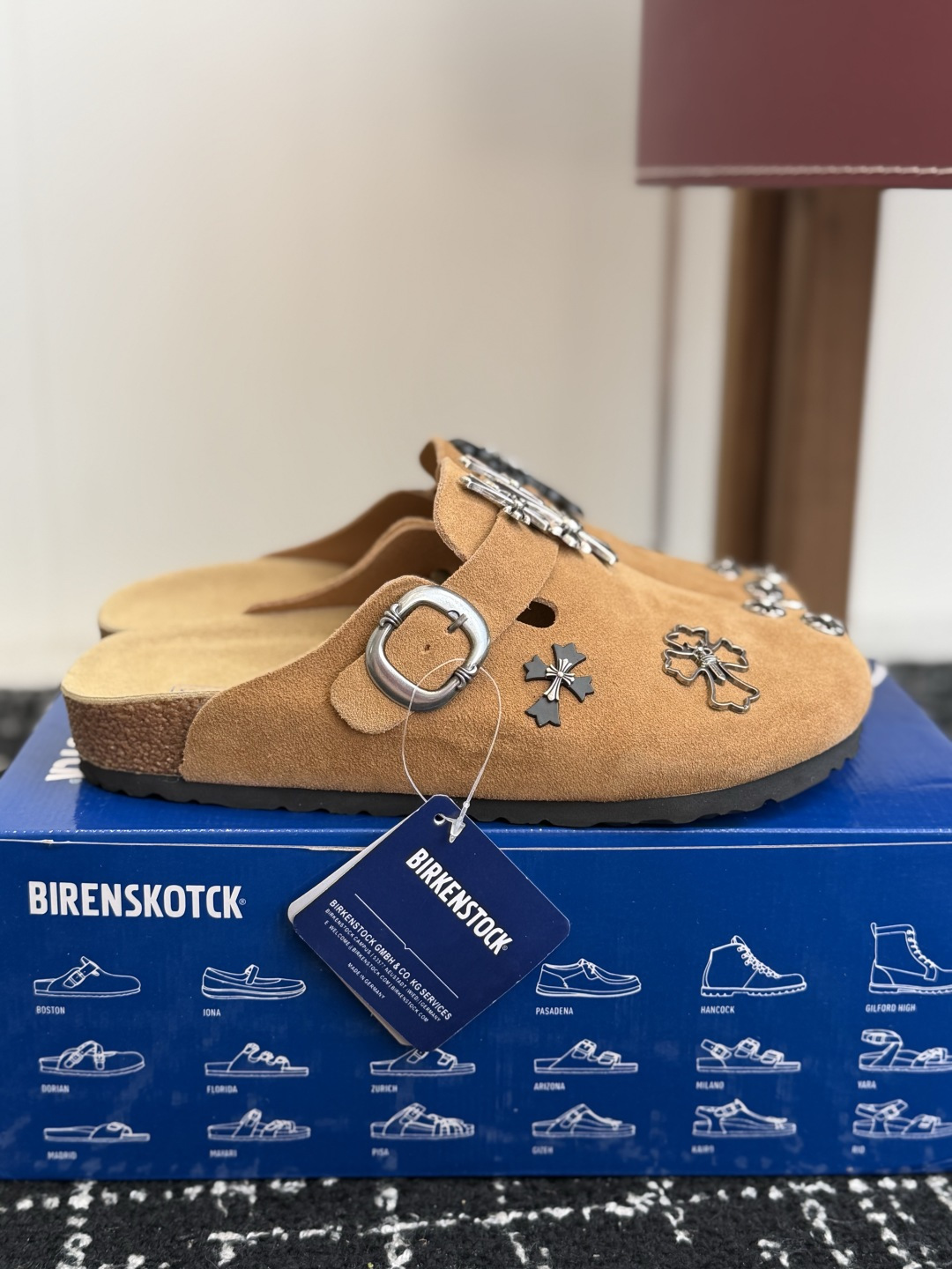 代购级 Birkenstock 克罗心 26ss 新款 勃肯 情侣款 包头拖 这两个品牌刚出联名我就心动了 代购找很久才 代购级 Birkenstock 克罗心 26ss 新款 勃肯 情侣款 包头拖 这两个品牌刚出联名我就心动了 代购找很久才