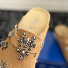 代购级 Birkenstock 克罗心 26ss 新款 勃肯 情侣款 包头拖 这两个品牌刚出联名我就心动了 代购找很久才 代购级 Birkenstock 克罗心 26ss 新款 勃肯 情侣款 包头拖 这两个品牌刚出联名我就心动了 代购找很久才