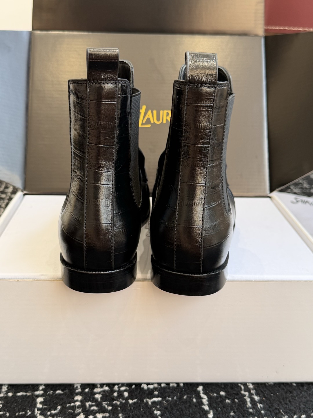 代购级（⚠️官网同步✈️盒包装） YSL Yves Saint Laurent  (杨树林）大爆款情侣 樂福鞋小牛皮制造