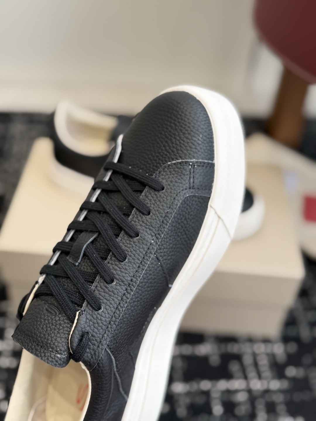 代购级 Santoni26ss男款休闲鞋 Santoni皮具品牌源于1975年,创始人Andrea Santoni先生 代购级 Santoni26ss男款休闲鞋 Santoni皮具品牌源于1975年,创始人Andrea Santoni先生