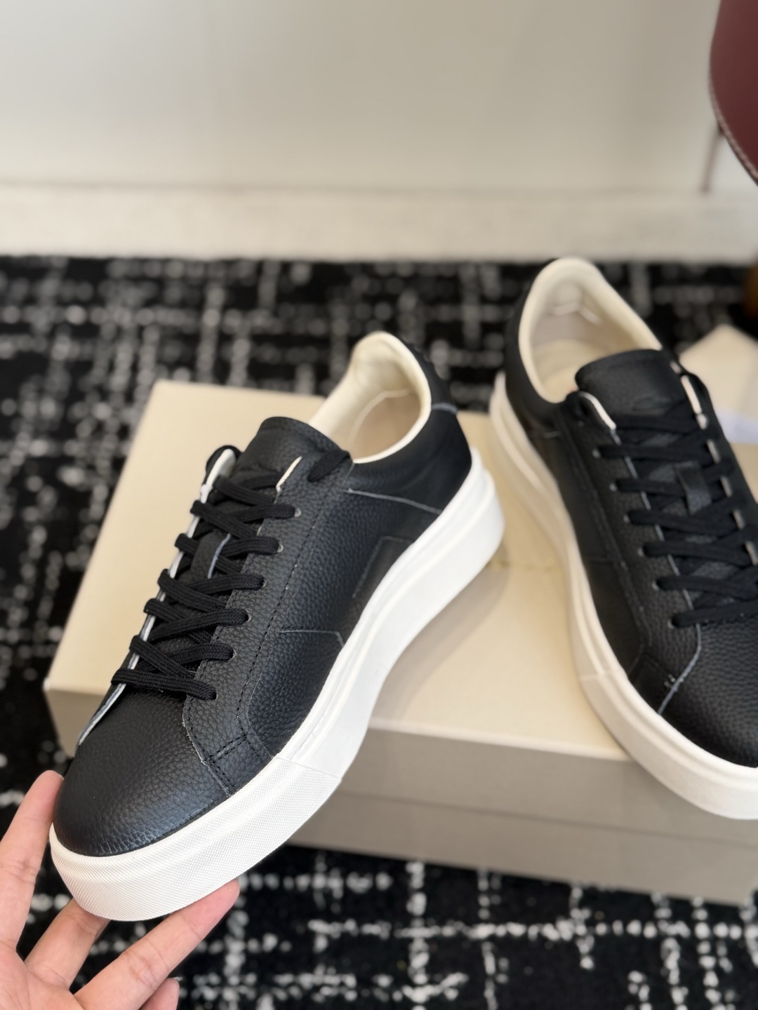 代购级 Santoni26ss男款休闲鞋 Santoni皮具品牌源于1975年,创始人Andrea Santoni先生 代购级 Santoni26ss男款休闲鞋 Santoni皮具品牌源于1975年,创始人Andrea Santoni先生