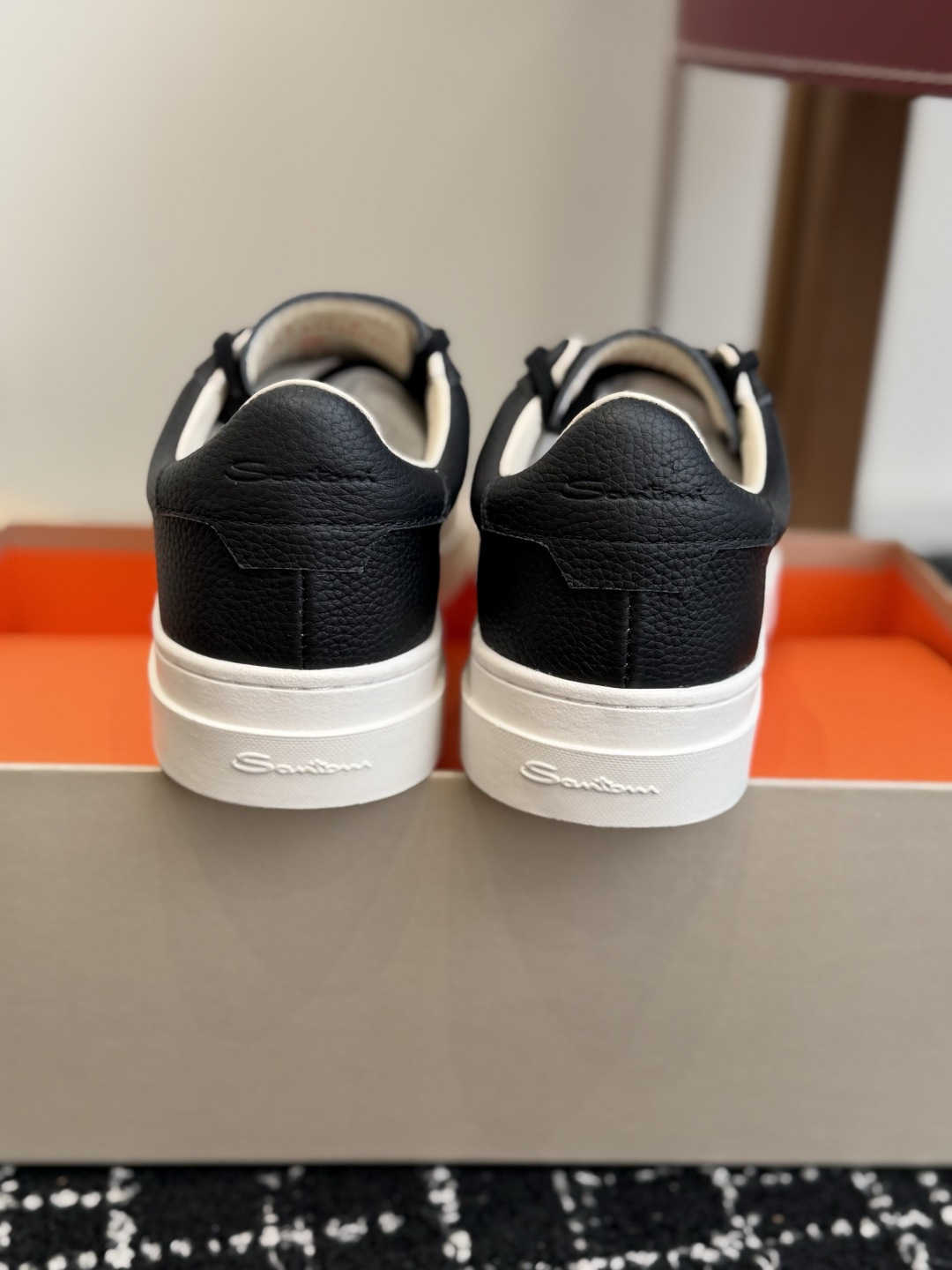 代购级 Santoni26ss男款休闲鞋 Santoni皮具品牌源于1975年,创始人Andrea Santoni先生 代购级 Santoni26ss男款休闲鞋 Santoni皮具品牌源于1975年,创始人Andrea Santoni先生