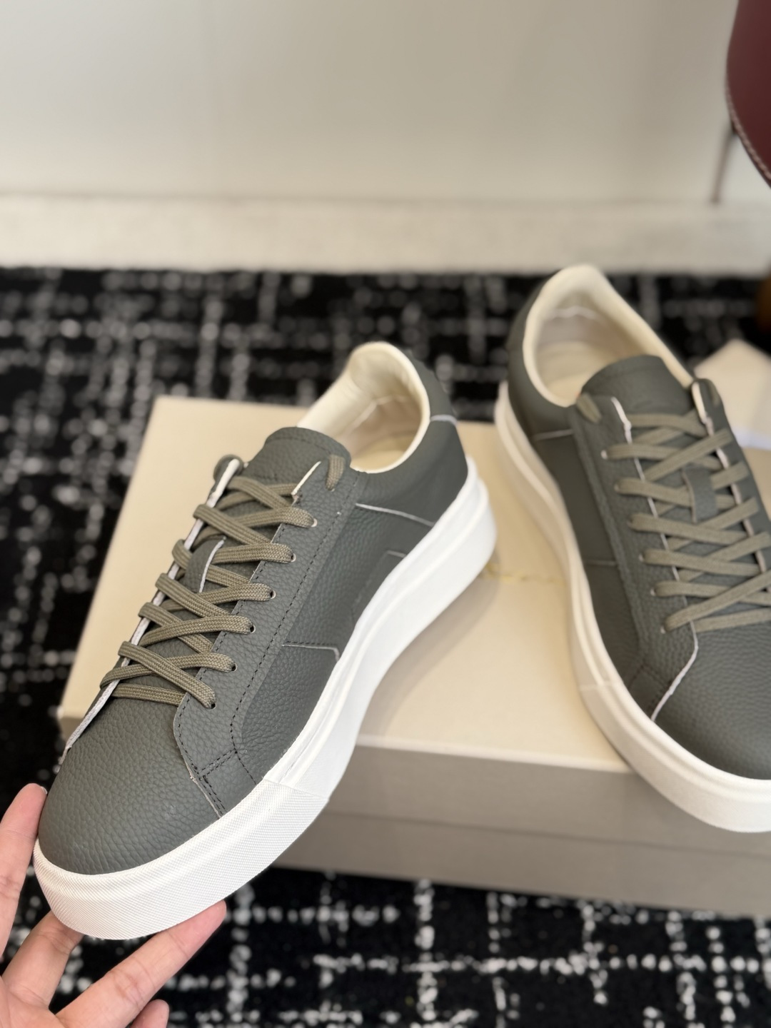 代购级 Santoni26ss男款休闲鞋 Santoni皮具品牌源于1975年,创始人Andrea Santoni先生 代购级 Santoni26ss男款休闲鞋 Santoni皮具品牌源于1975年,创始人Andrea Santoni先生