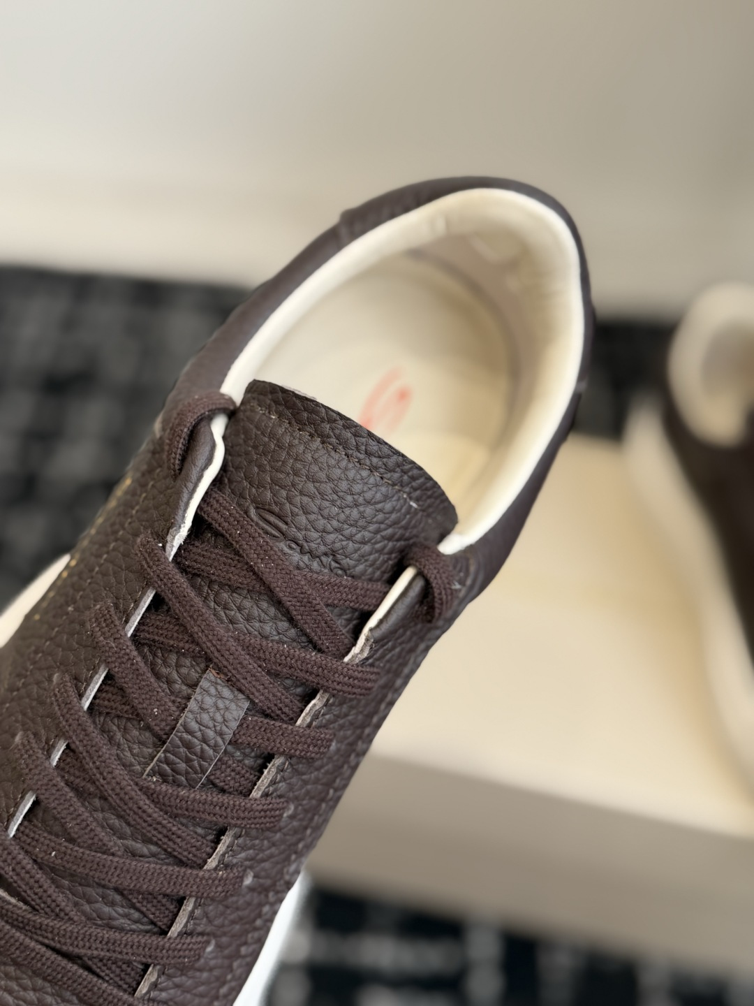 代购级 Santoni26ss男款休闲鞋 Santoni皮具品牌源于1975年,创始人Andrea Santoni先生 代购级 Santoni26ss男款休闲鞋 Santoni皮具品牌源于1975年,创始人Andrea Santoni先生