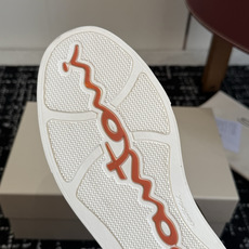代购级 Santoni26ss男款休闲鞋 Santoni皮具品牌源于1975年,创始人Andrea Santoni先生 代购级 Santoni26ss男款休闲鞋 Santoni皮具品牌源于1975年,创始人Andrea Santoni先生