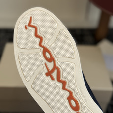 代购级 Santoni26ss男款休闲鞋 Santoni皮具品牌源于1975年,创始人Andrea Santoni先生 代购级 Santoni26ss男款休闲鞋 Santoni皮具品牌源于1975年,创始人Andrea Santoni先生