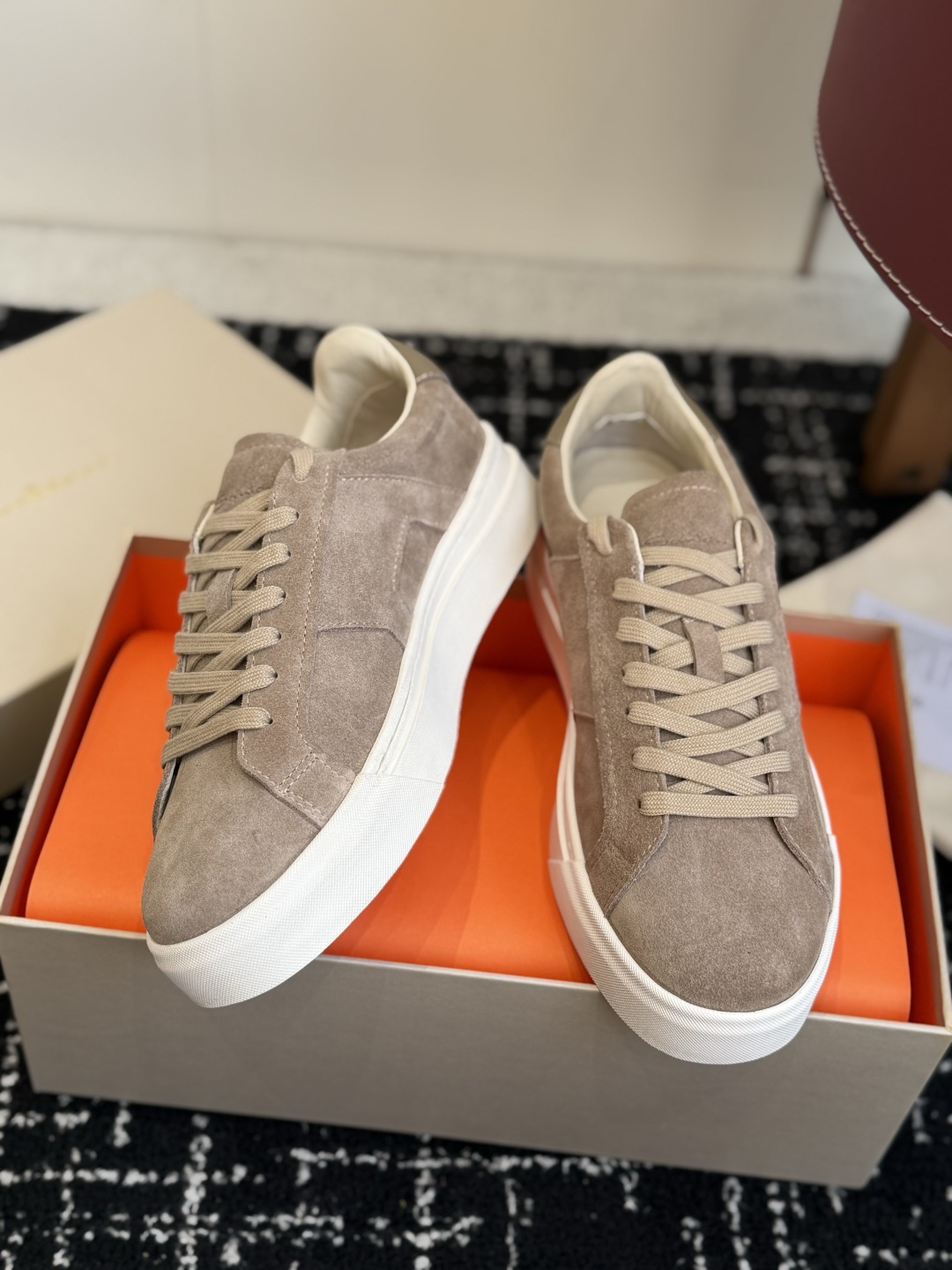 代购级 Santoni26ss男款休闲鞋 Santoni皮具品牌源于1975年,创始人Andrea Santoni先生 代购级 Santoni26ss男款休闲鞋 Santoni皮具品牌源于1975年,创始人Andrea Santoni先生