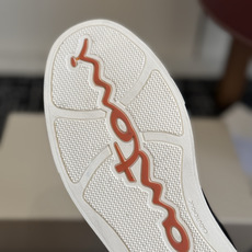 代购级 Santoni26ss男款休闲鞋 Santoni皮具品牌源于1975年,创始人Andrea Santoni先生 代购级 Santoni26ss男款休闲鞋 Santoni皮具品牌源于1975年,创始人Andrea Santoni先生