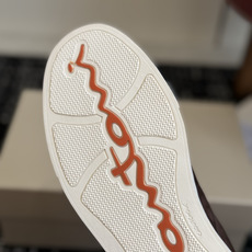 代购级 Santoni26ss男款休闲鞋 Santoni皮具品牌源于1975年,创始人Andrea Santoni先生 代购级 Santoni26ss男款休闲鞋 Santoni皮具品牌源于1975年,创始人Andrea Santoni先生