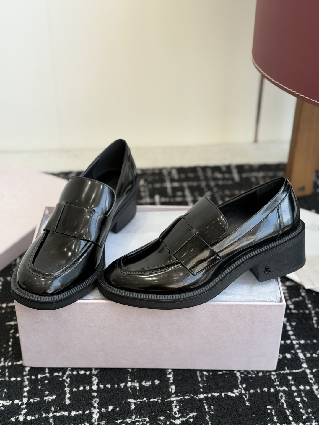 东莞代购级 Jimmy Choo 吉米周/JC 2026新款乐福鞋 跟鞋  优雅大气鞋型，时髦耐看，穿着舒适跟脚，时尚个