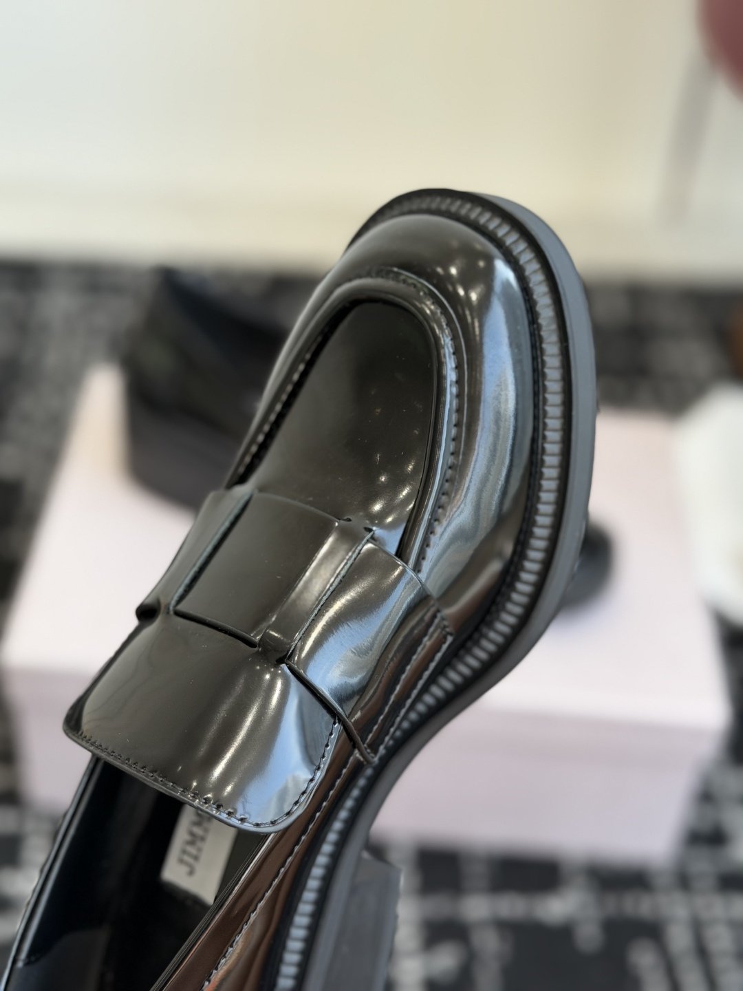 东莞代购级 Jimmy Choo 吉米周/JC 2026新款乐福鞋 跟鞋  优雅大气鞋型，时髦耐看，穿着舒适跟脚，时尚个