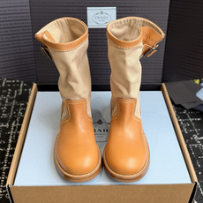 东莞代购级Prada普拉达 26ss 秋冬 复古西部牛仔靴 时尚机车马丁靴,独到味道,人人都爱也轻松驾驭 每年都会爆. 东莞代购级Prada普拉达 26ss 秋冬 复古西部牛仔靴 时尚机车马丁靴,独到味道,人人都爱也轻松驾驭 每年都会爆.
