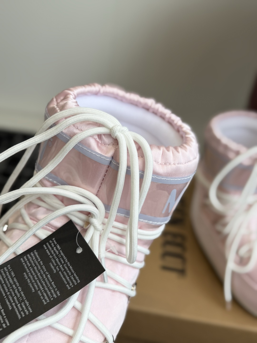 代购级 Moon Boot 26ss 秋冬最新款雪地靴系列……丑萌雪地短靴 忘了UGG吧,时髦人都在穿Moon Boot 代购级 Moon Boot 26ss 秋冬最新款雪地靴系列……丑萌雪地短靴 忘了UGG吧,时髦人都在穿Moon Boot