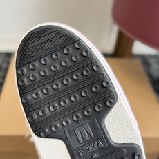 代购级 Moon Boot 26ss 秋冬最新款雪地靴系列……丑萌雪地短靴 忘了UGG吧,时髦人都在穿Moon Boot 代购级 Moon Boot 26ss 秋冬最新款雪地靴系列……丑萌雪地短靴 忘了UGG吧,时髦人都在穿Moon Boot