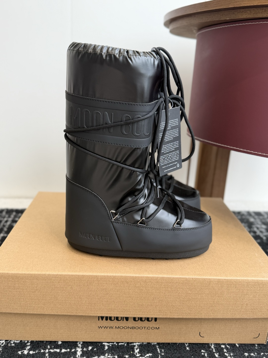 代购级 Moon Boot 26ss 秋冬最新款雪地靴系列……丑萌雪地短靴 忘了UGG吧,时髦人都在穿Moon Boot 代购级 Moon Boot 26ss 秋冬最新款雪地靴系列……丑萌雪地短靴 忘了UGG吧,时髦人都在穿Moon Boot