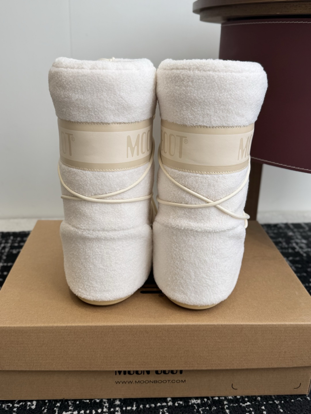 代购级 长靴 Moon Boot 26ss 秋冬最新款雪地靴系列……丑萌雪地短靴 忘了UGG吧，时髦人都在穿Moon B