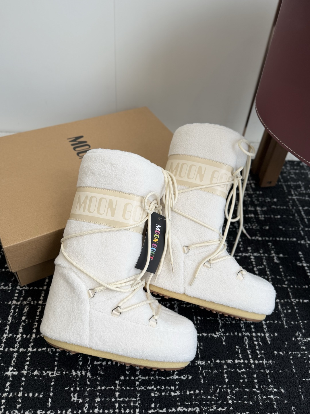 代购级 长靴 Moon Boot 26ss 秋冬最新款雪地靴系列……丑萌雪地短靴 忘了UGG吧，时髦人都在穿Moon B