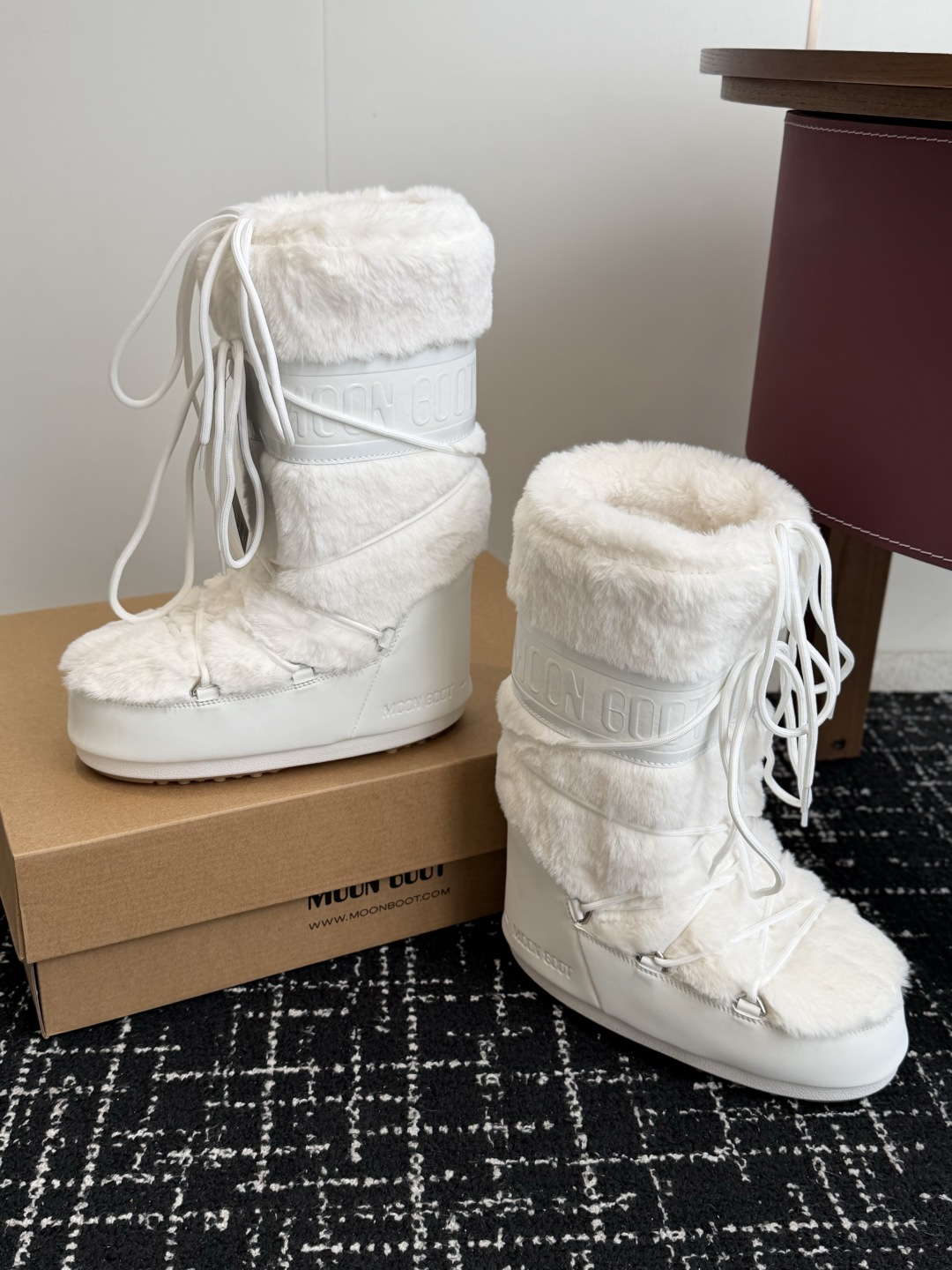 代购级 长靴 Moon Boot 26ss 秋冬最新款雪地靴系列……丑萌雪地短靴 忘了UGG吧，时髦人都在穿Moon B