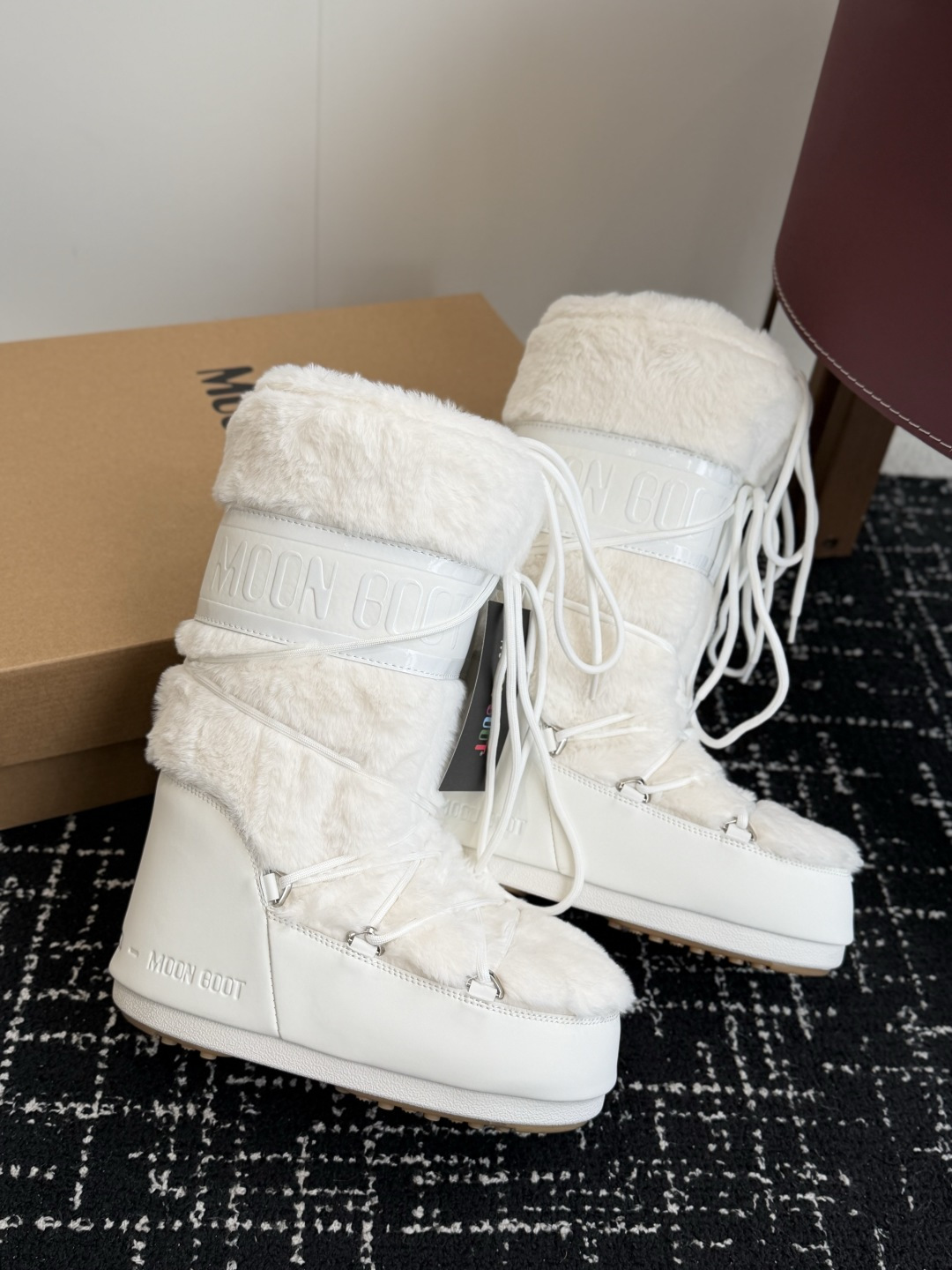 代购级 长靴 Moon Boot 26ss 秋冬最新款雪地靴系列……丑萌雪地短靴 忘了UGG吧，时髦人都在穿Moon B