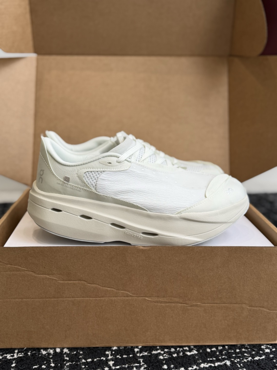 东莞代购级 On昂跑 Cloudboom Volt PAF 户外街头机能风跑步鞋 Cloud Hi Edge户外机能融合