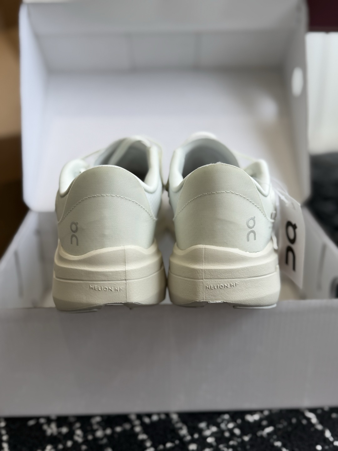 东莞代购级 On昂跑 Cloudboom Volt PAF 户外街头机能风跑步鞋 Cloud Hi Edge户外机能融合